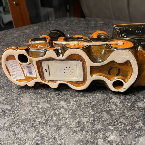 Boney Bunch from Yankee Candle 2013 Boneshaker Train lights up - new - Picture 9 of 9